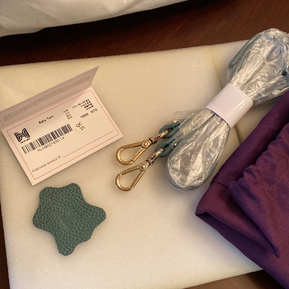 Heirloom leather handbag carried once in mint condition.  See pictures! - Picture 10 of 11